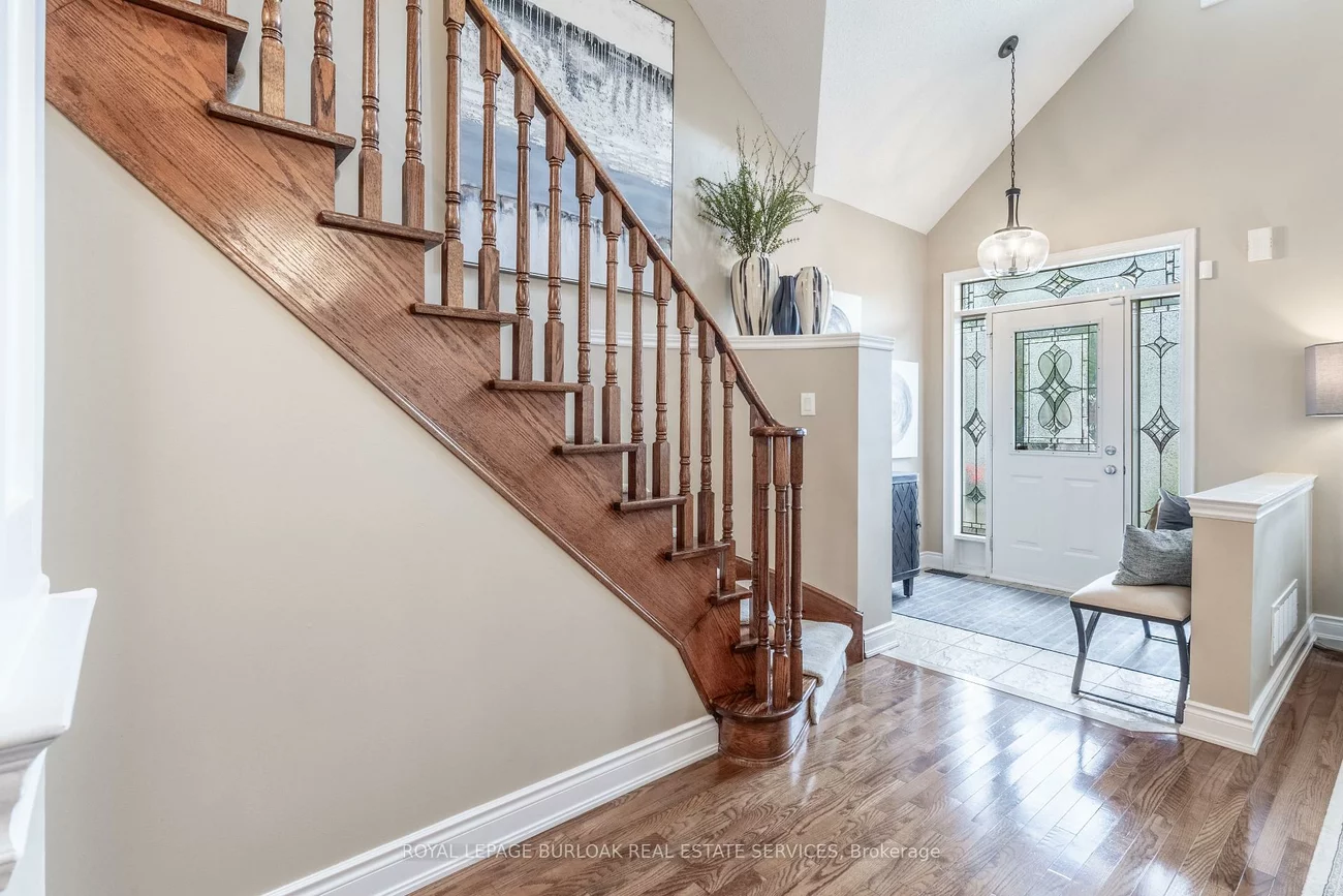 3329, Springflower, 1001 - BR Bronte, Oakville