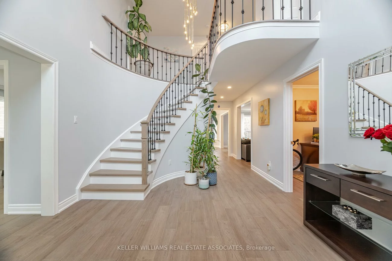 1202, Ballantry, 1018 - WC Wedgewood Creek, Oakville