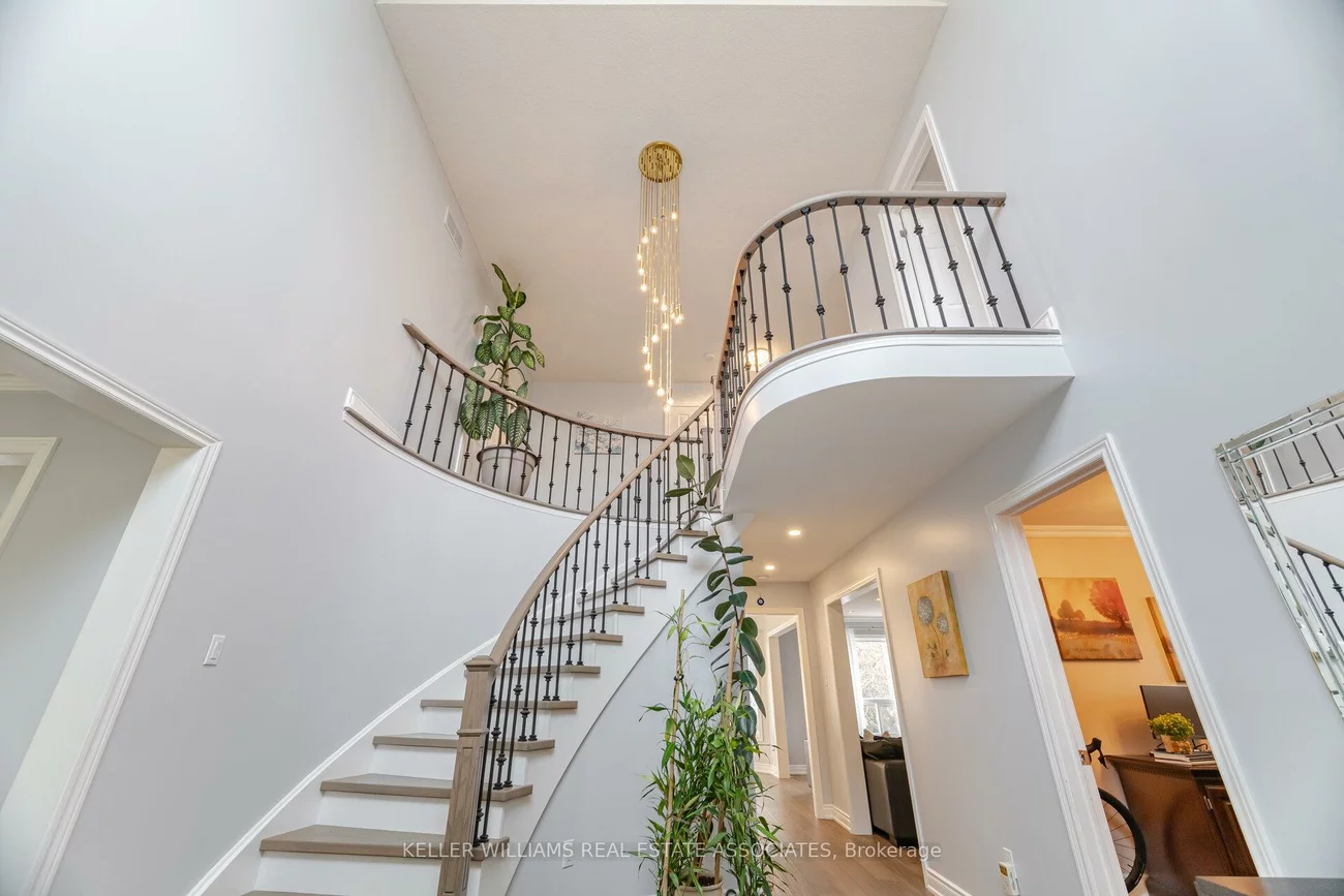 1202, Ballantry, 1018 - WC Wedgewood Creek, Oakville