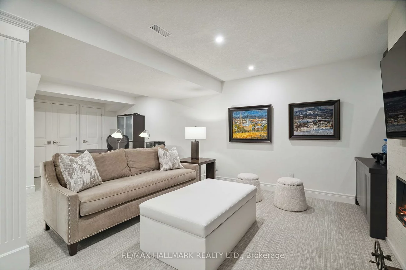 2092, PINEVALLEY, 1009 - JC Joshua Creek, Oakville