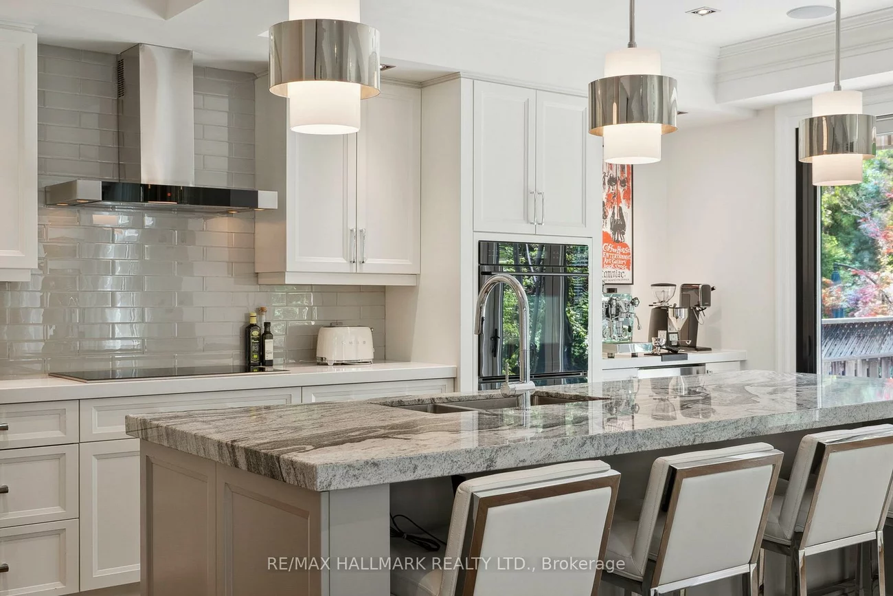 2092, PINEVALLEY, 1009 - JC Joshua Creek, Oakville