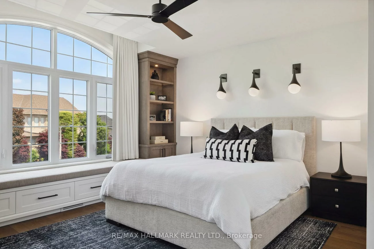 2092, PINEVALLEY, 1009 - JC Joshua Creek, Oakville
