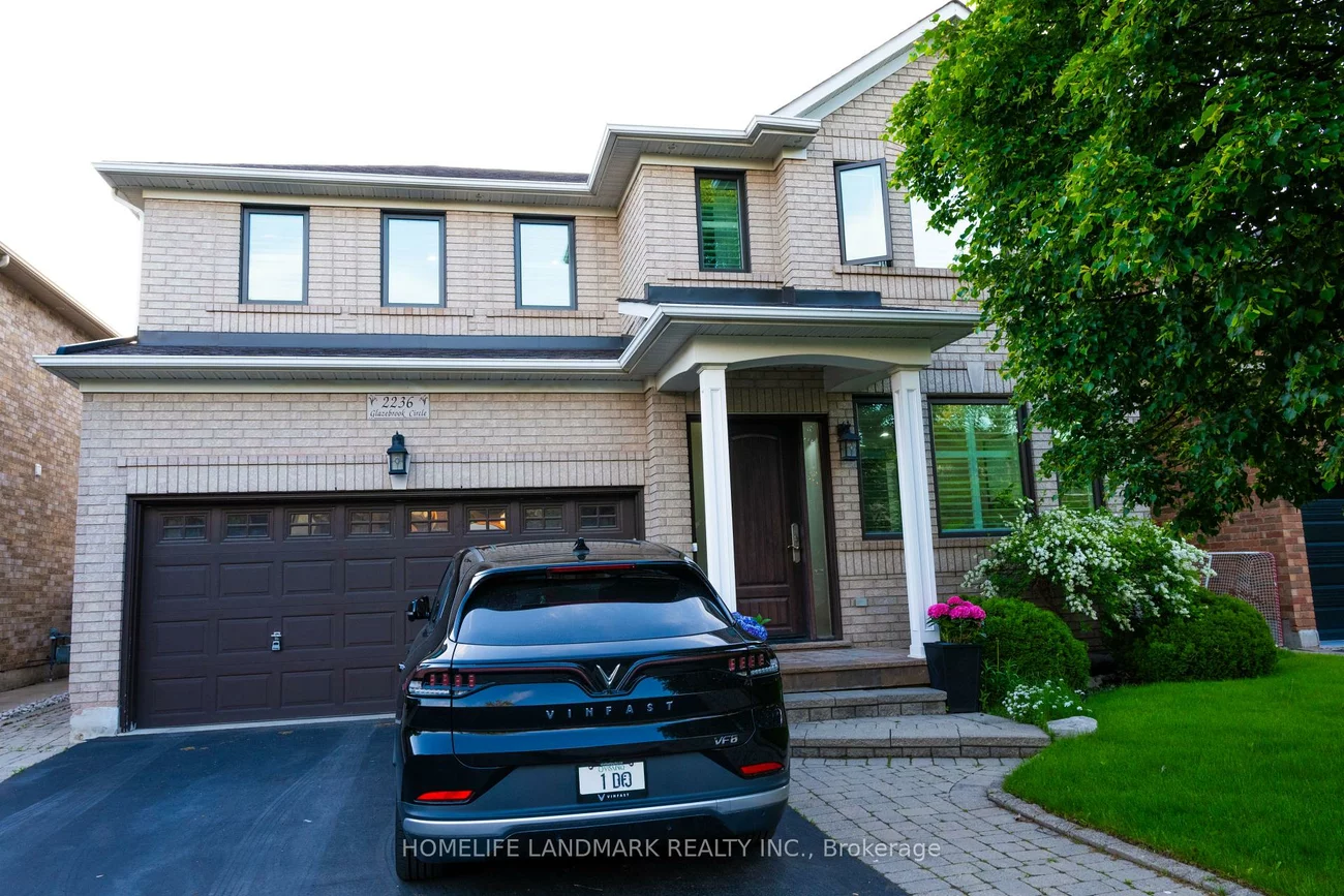 2236, Glazebrook, 1022 - WT West Oak Trails, Oakville