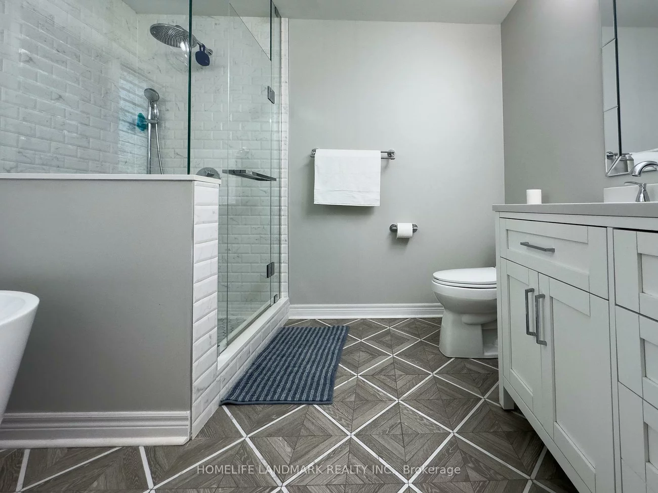 2236, Glazebrook, 1022 - WT West Oak Trails, Oakville