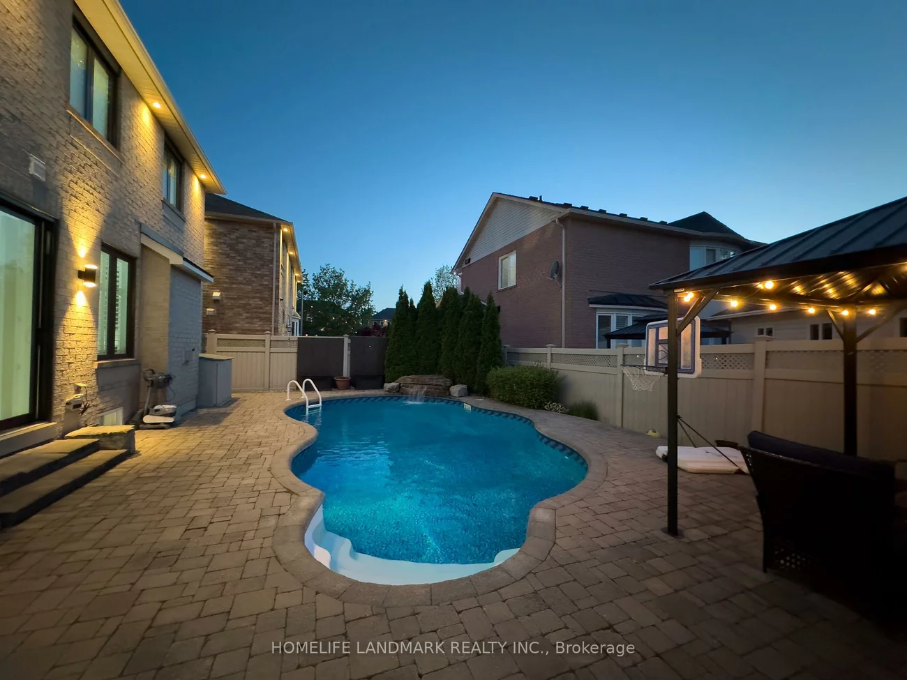 2236, Glazebrook, 1022 - WT West Oak Trails, Oakville