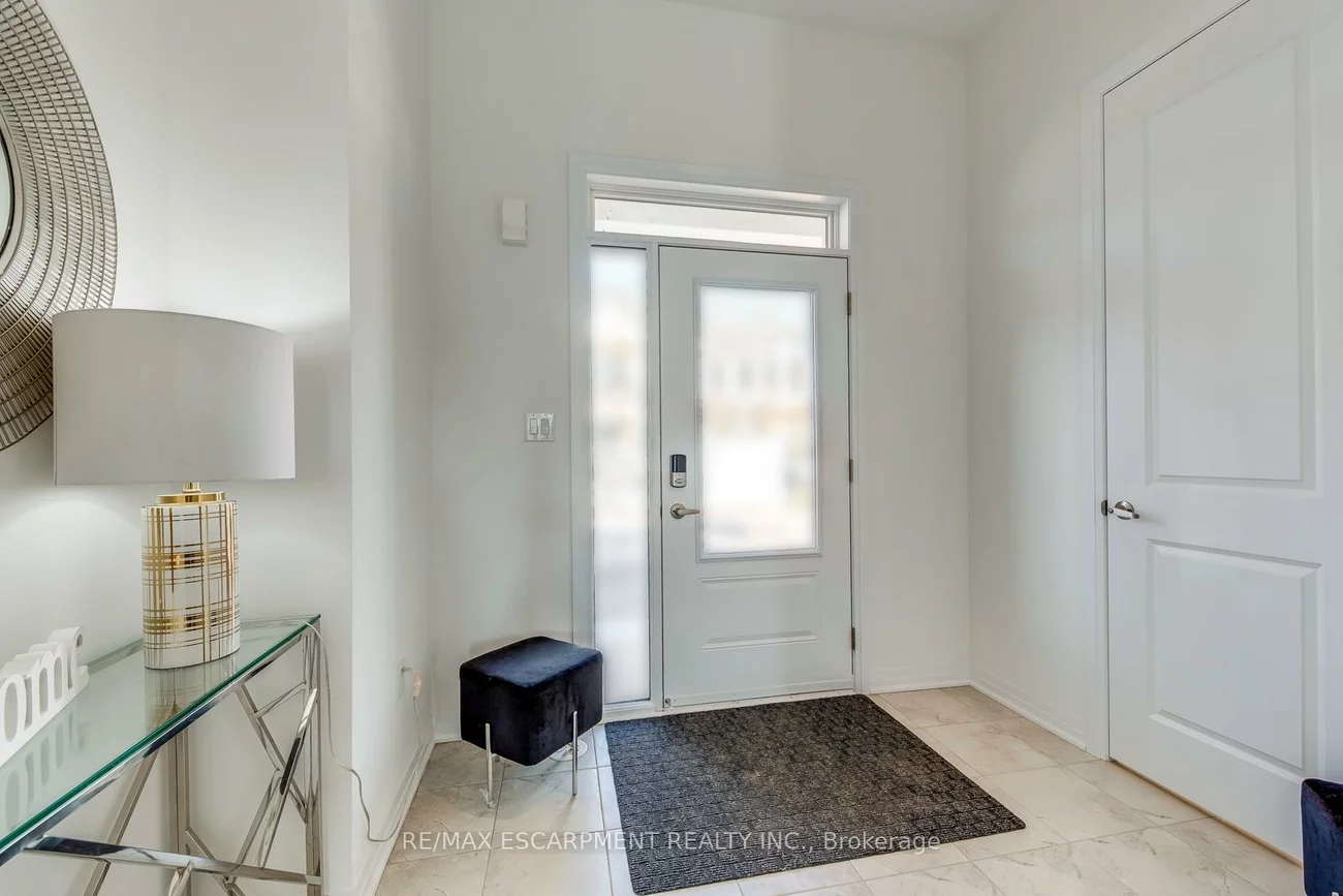 3262, Crystal, 1008 - GO Glenorchy, Oakville