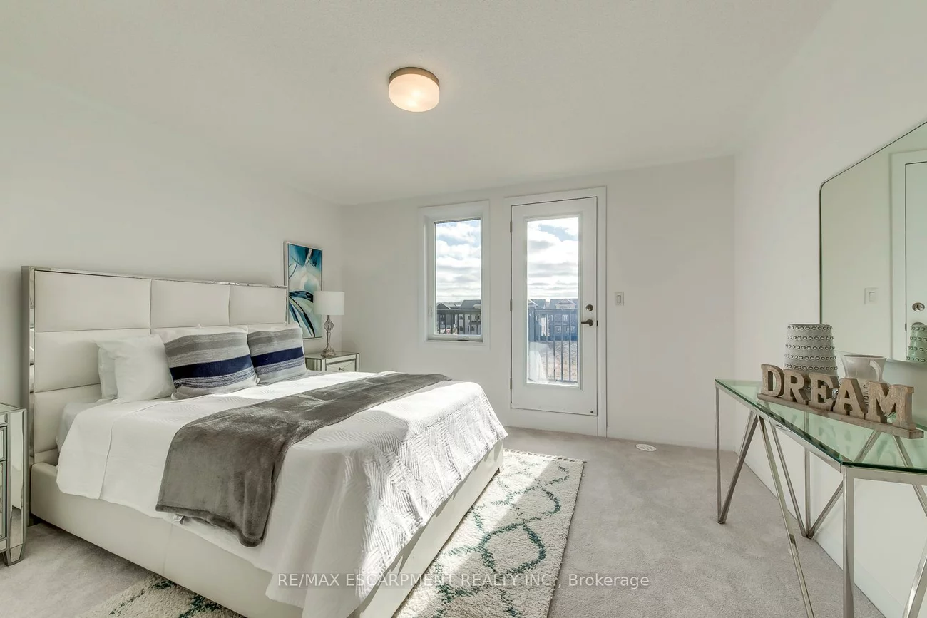3262, Crystal, 1008 - GO Glenorchy, Oakville