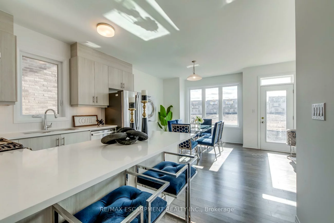3262, Crystal, 1008 - GO Glenorchy, Oakville