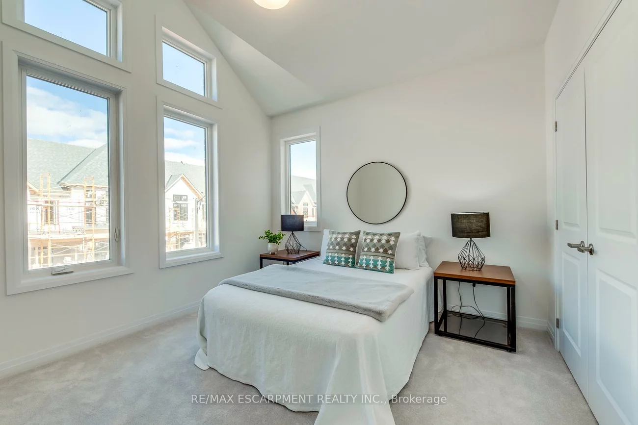 3262, Crystal, 1008 - GO Glenorchy, Oakville