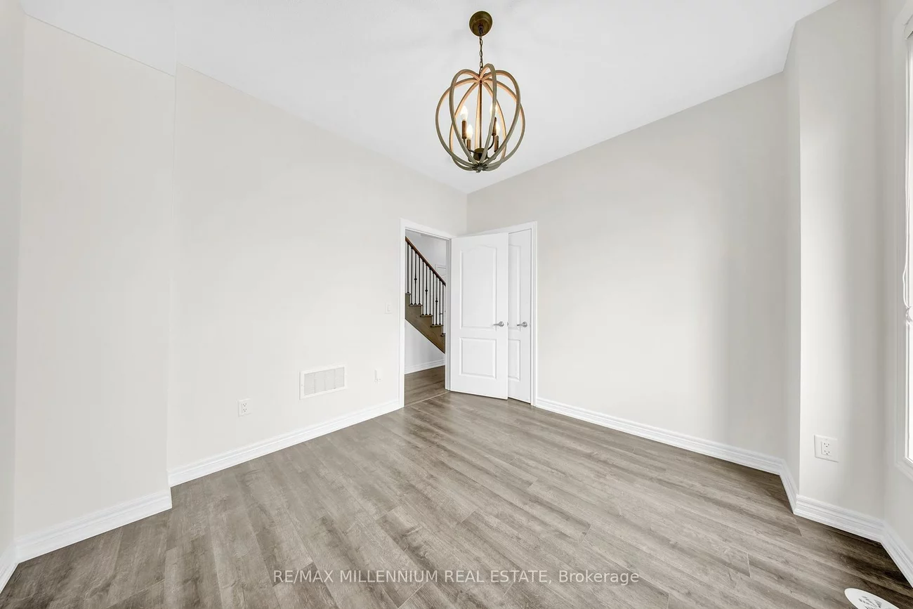 527, Dundas, 1010 - JM Joshua Meadows, Oakville