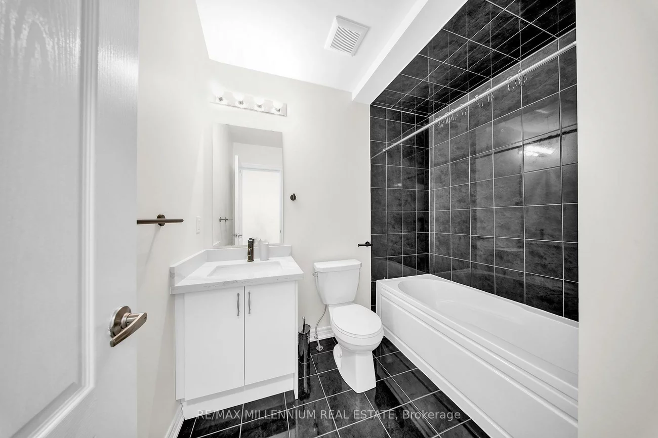 527, Dundas, 1010 - JM Joshua Meadows, Oakville
