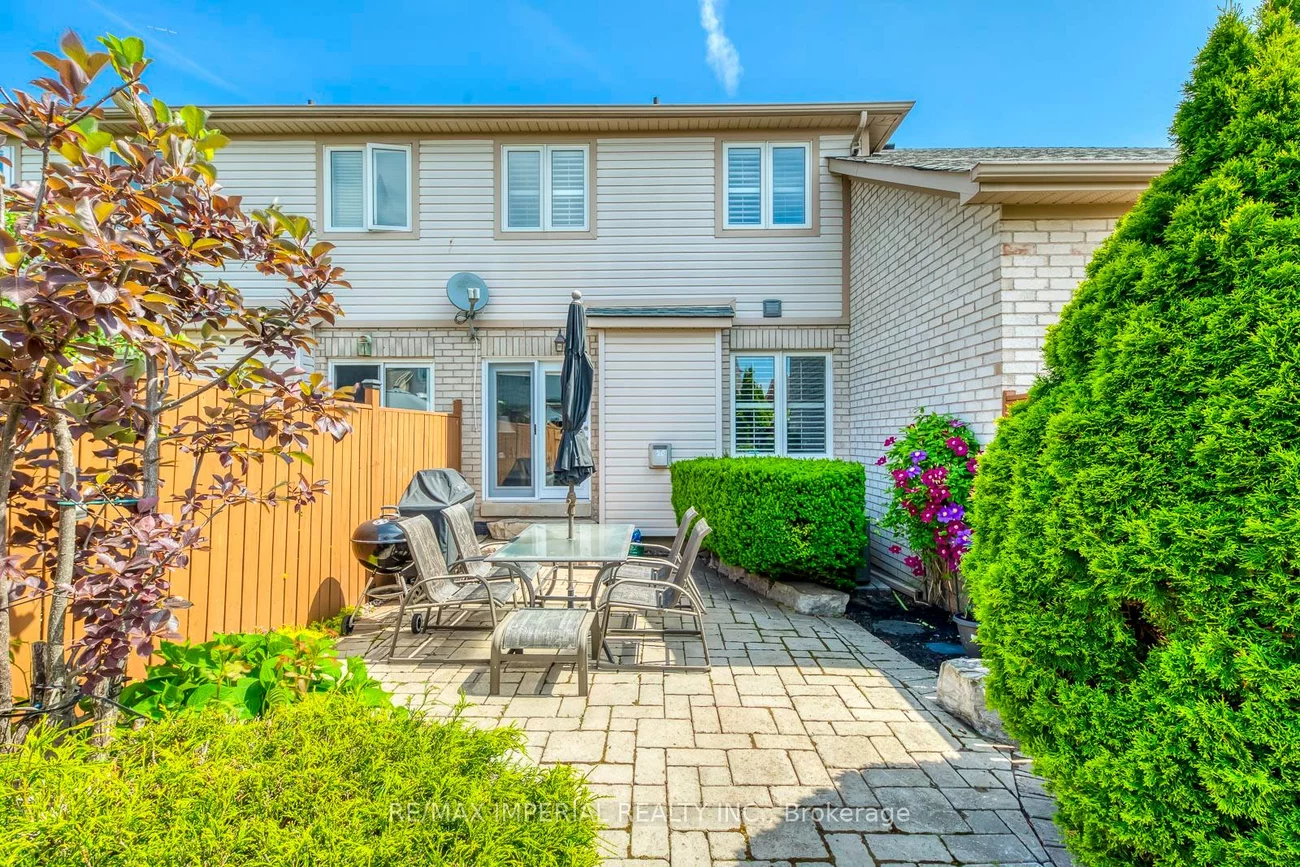 2182, Oakpoint, 1022 - WT West Oak Trails, Oakville