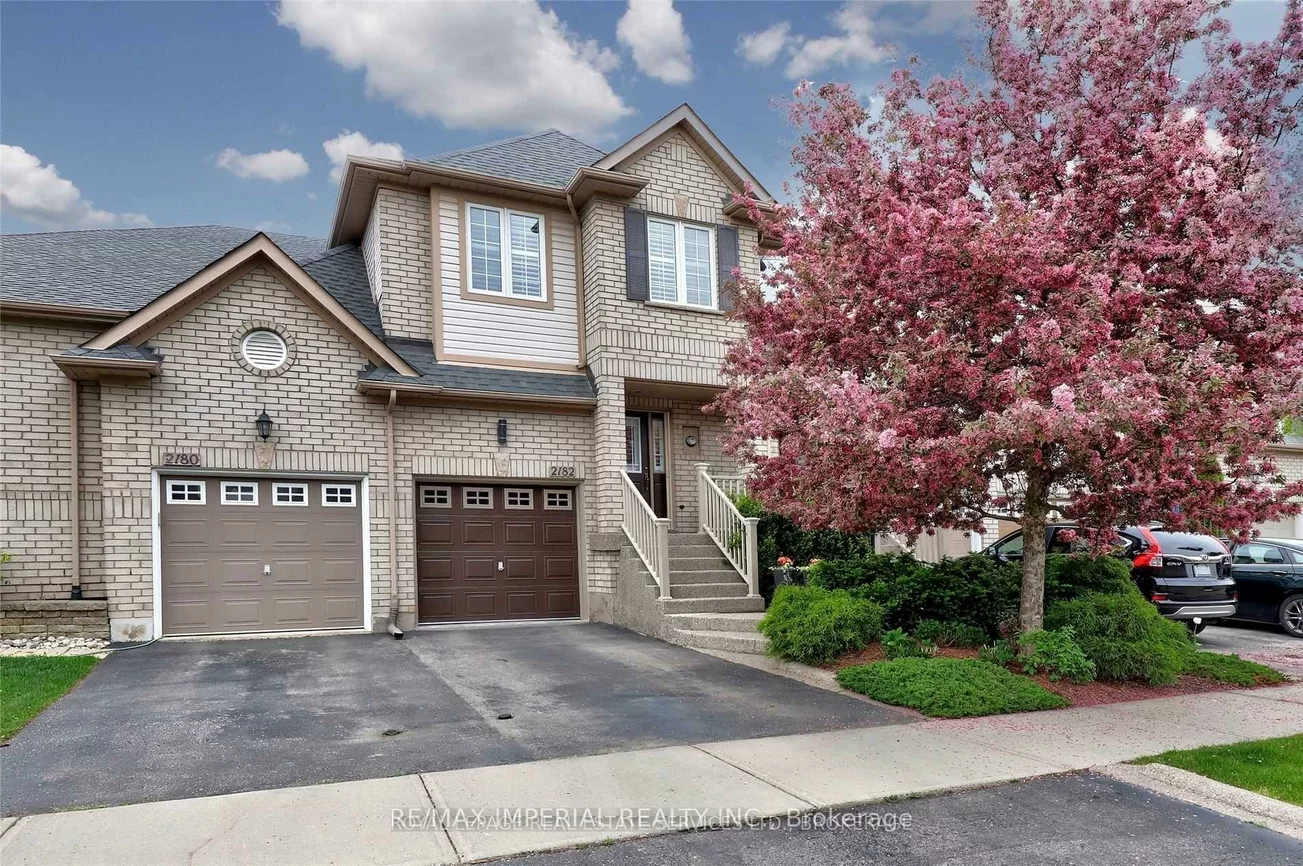 2182, Oakpoint, 1022 - WT West Oak Trails, Oakville