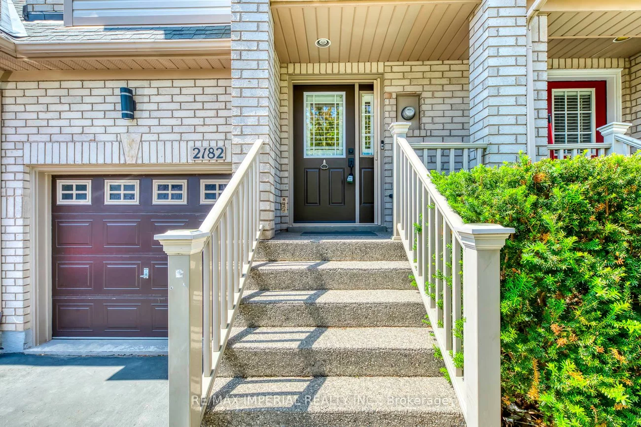 2182, Oakpoint, 1022 - WT West Oak Trails, Oakville