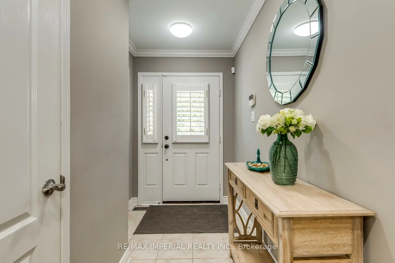 2182, Oakpoint, 1022 - WT West Oak Trails, Oakville