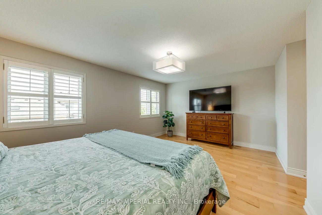 2182, Oakpoint, 1022 - WT West Oak Trails, Oakville
