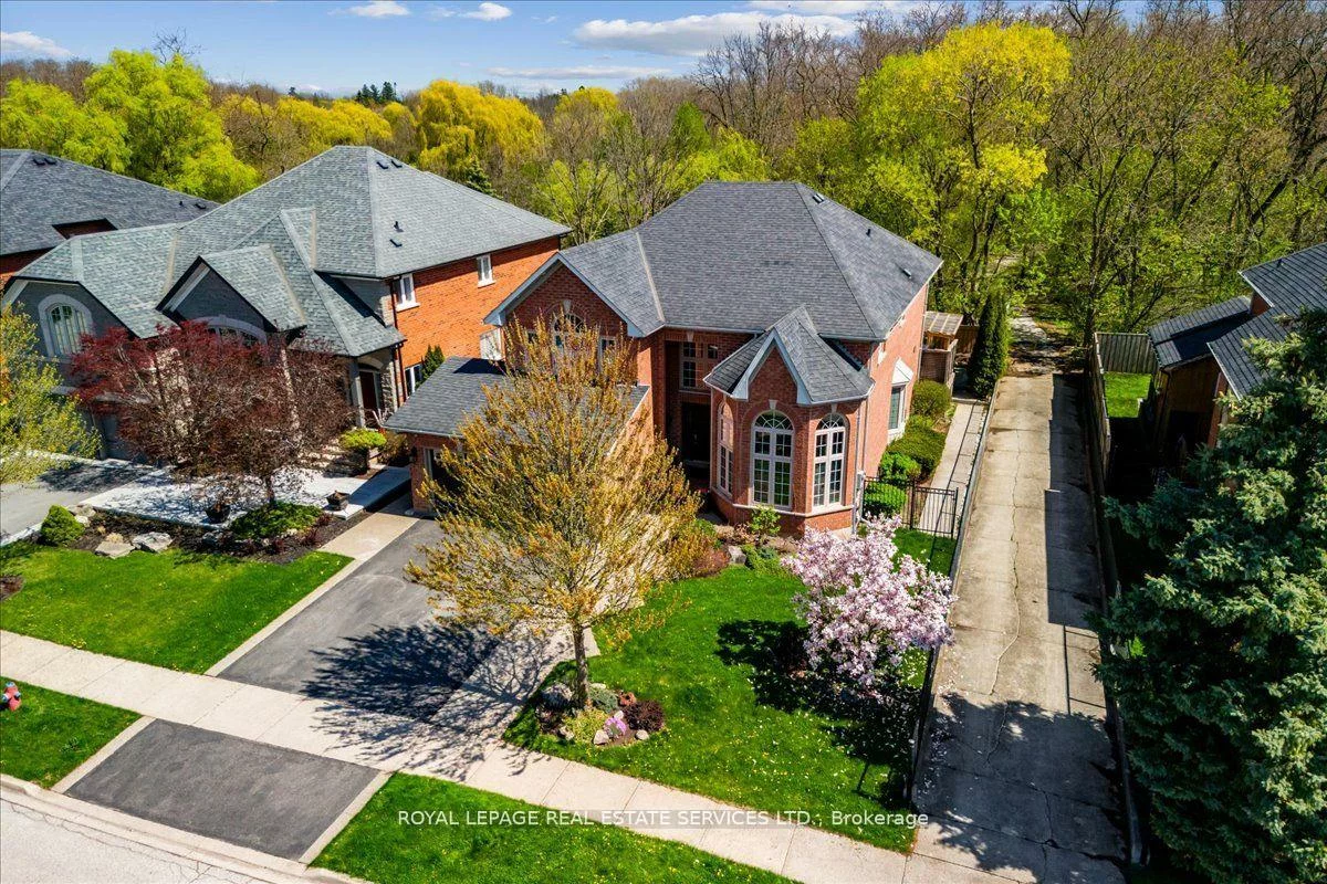 2317, Carpenters, 1007 - GA Glen Abbey, Oakville