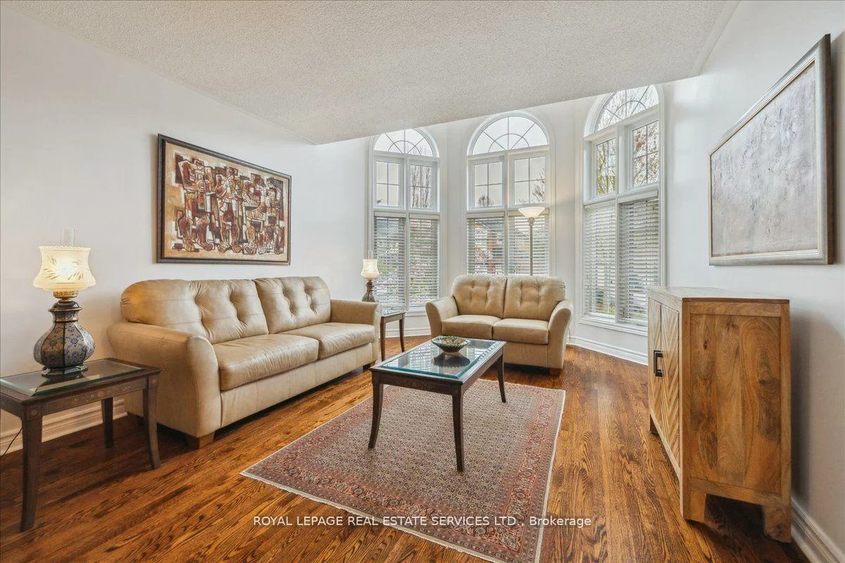 2317, Carpenters, 1007 - GA Glen Abbey, Oakville