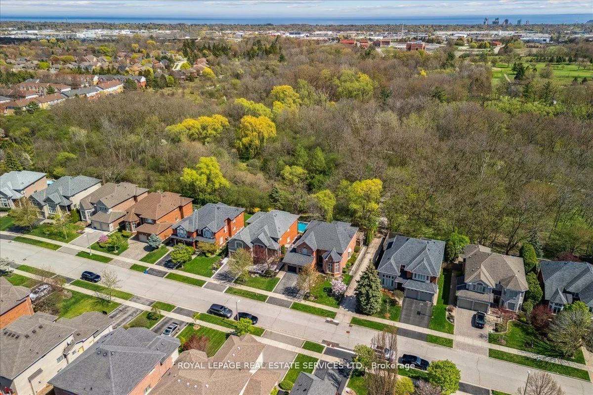 2317, Carpenters, 1007 - GA Glen Abbey, Oakville