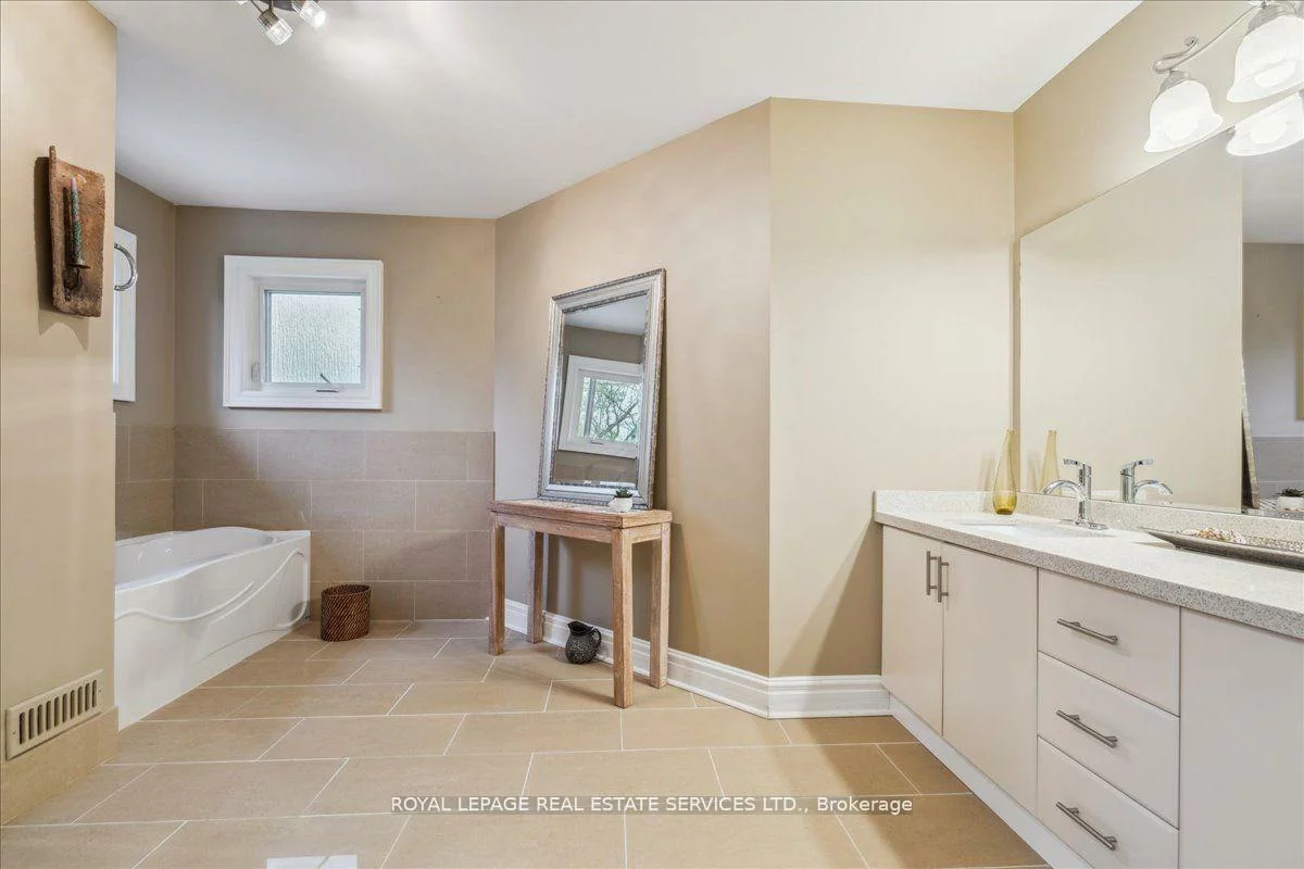 2317, Carpenters, 1007 - GA Glen Abbey, Oakville