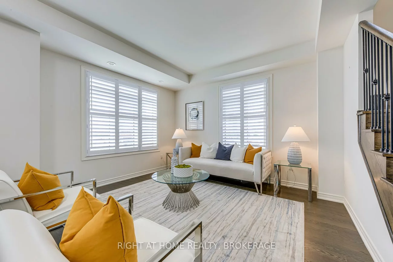 451, Dundas, 1010 - JM Joshua Meadows, Oakville