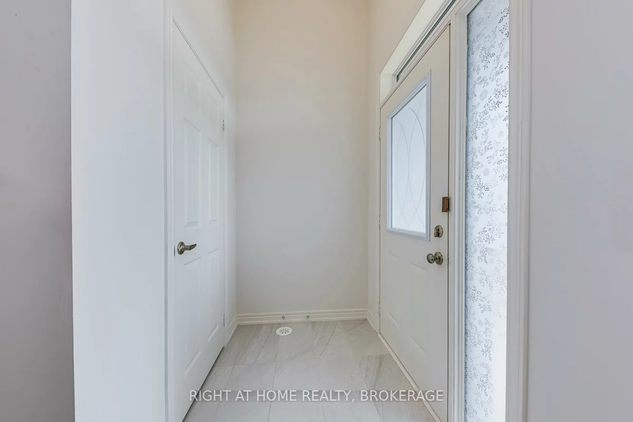 451, Dundas, 1010 - JM Joshua Meadows, Oakville