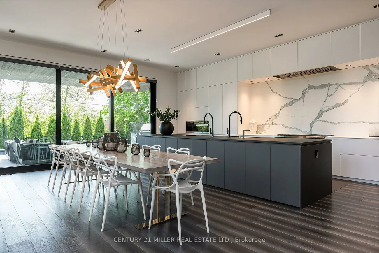 1239, Sedgewick, 1017 - SW Southwest, Oakville