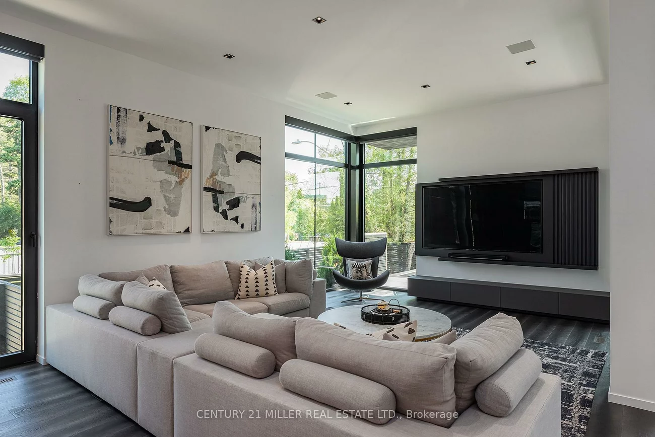 1239, Sedgewick, 1017 - SW Southwest, Oakville