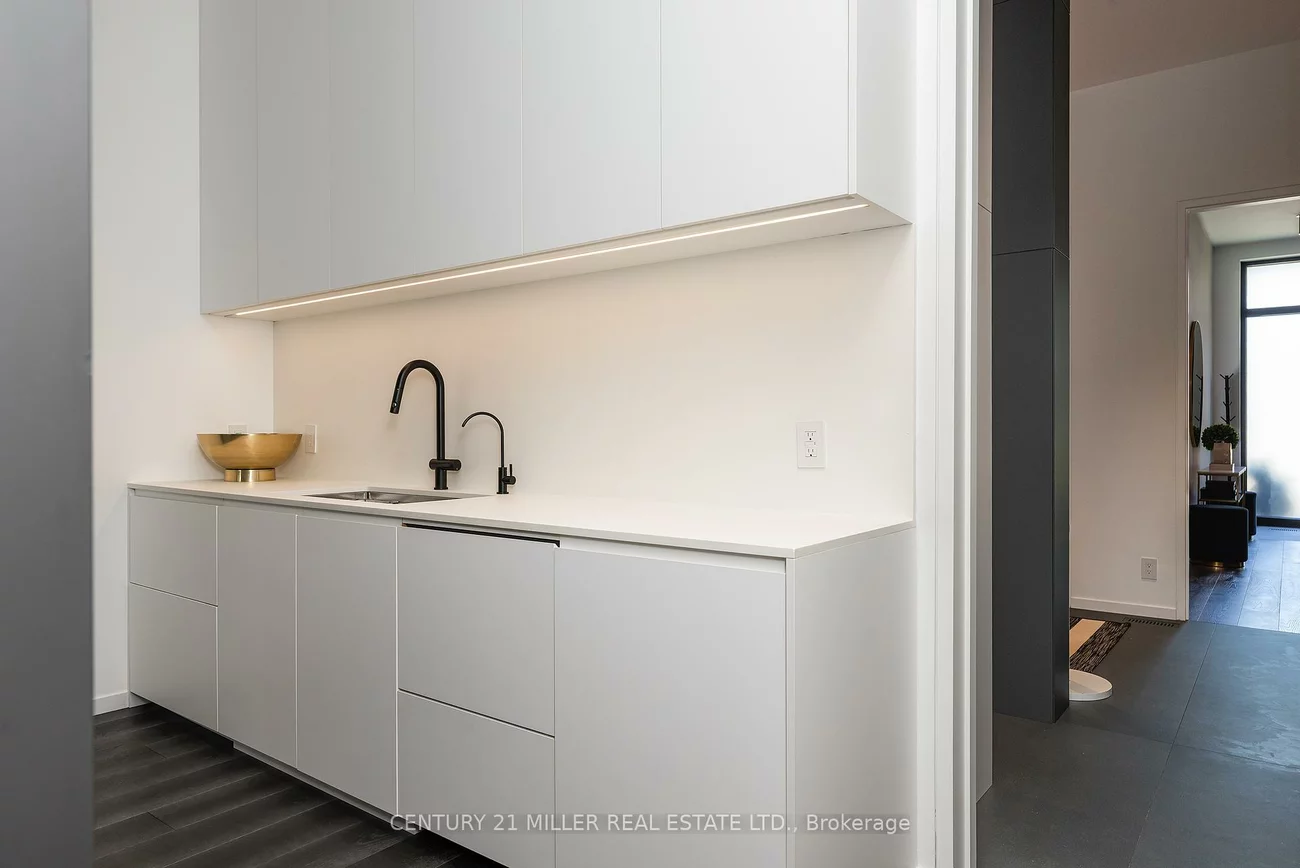 1239, Sedgewick, 1017 - SW Southwest, Oakville