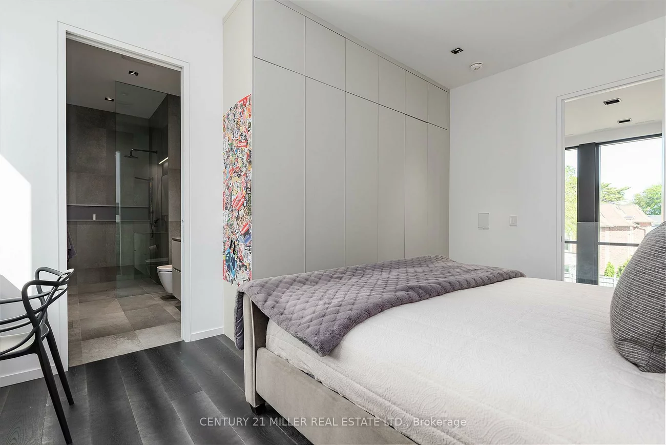 1239, Sedgewick, 1017 - SW Southwest, Oakville