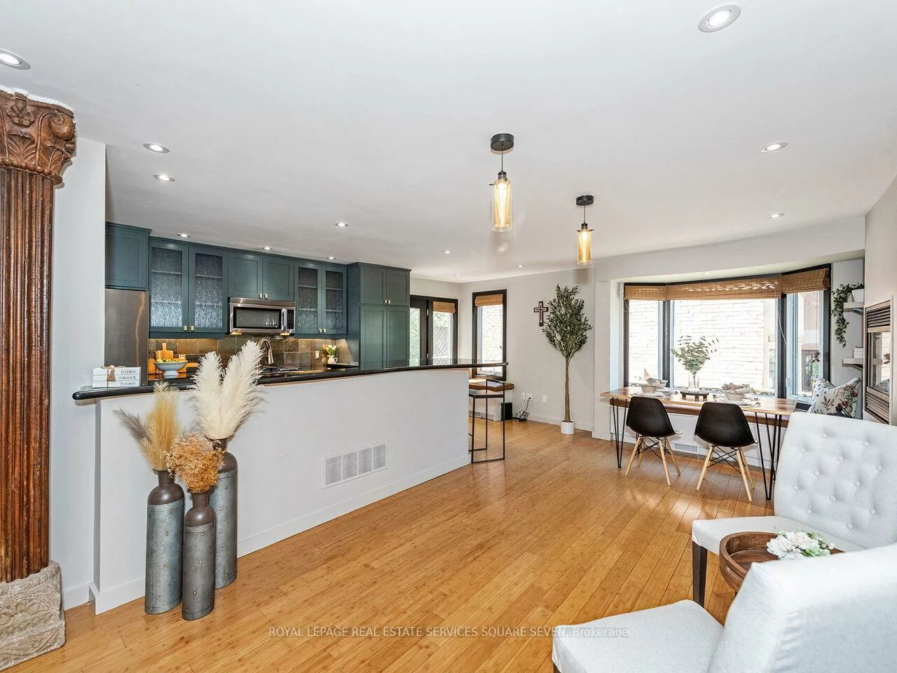 234, SEWELL, 1003 - CP College Park, Oakville