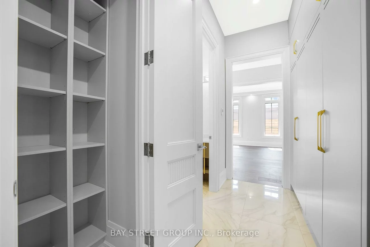 438, Sherin, 1020 - WO West, Oakville