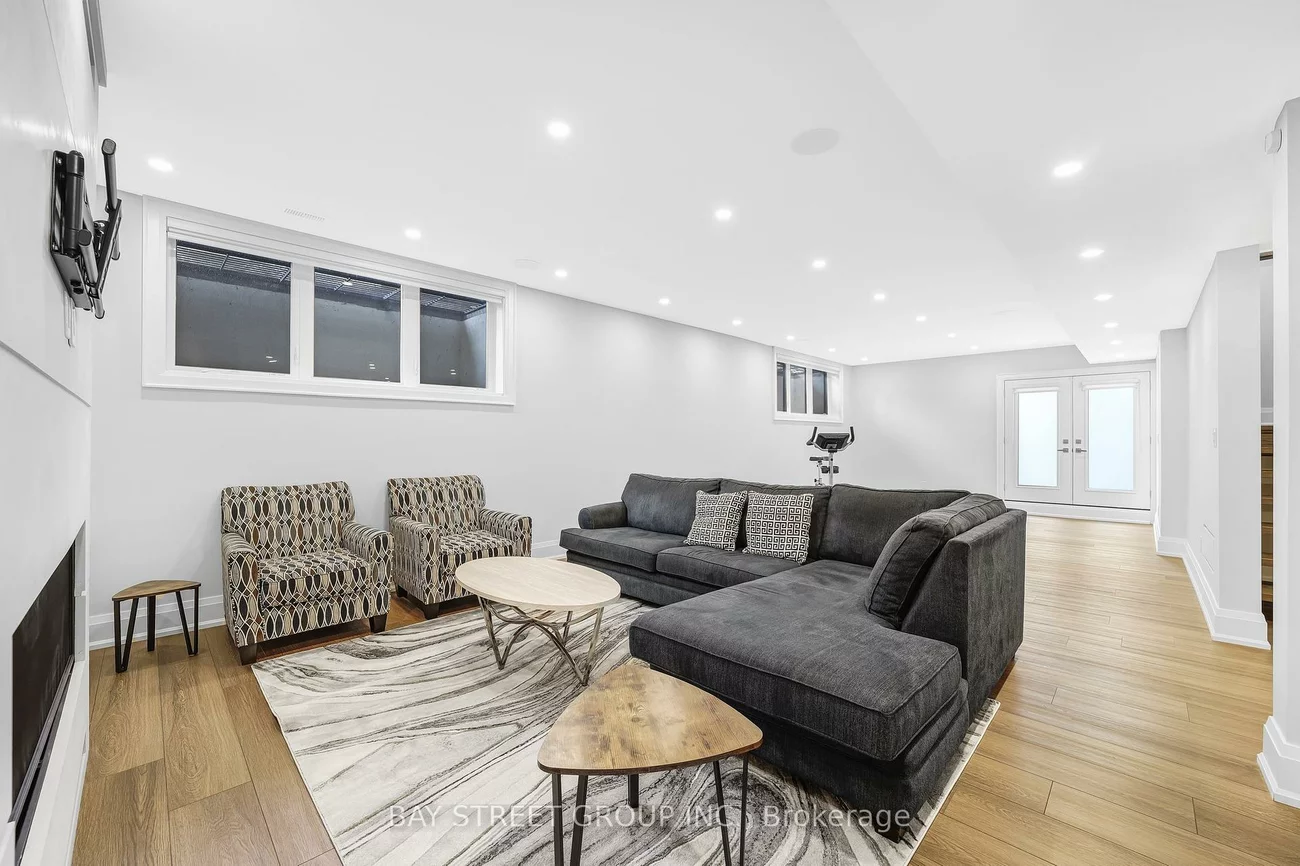 438, Sherin, 1020 - WO West, Oakville