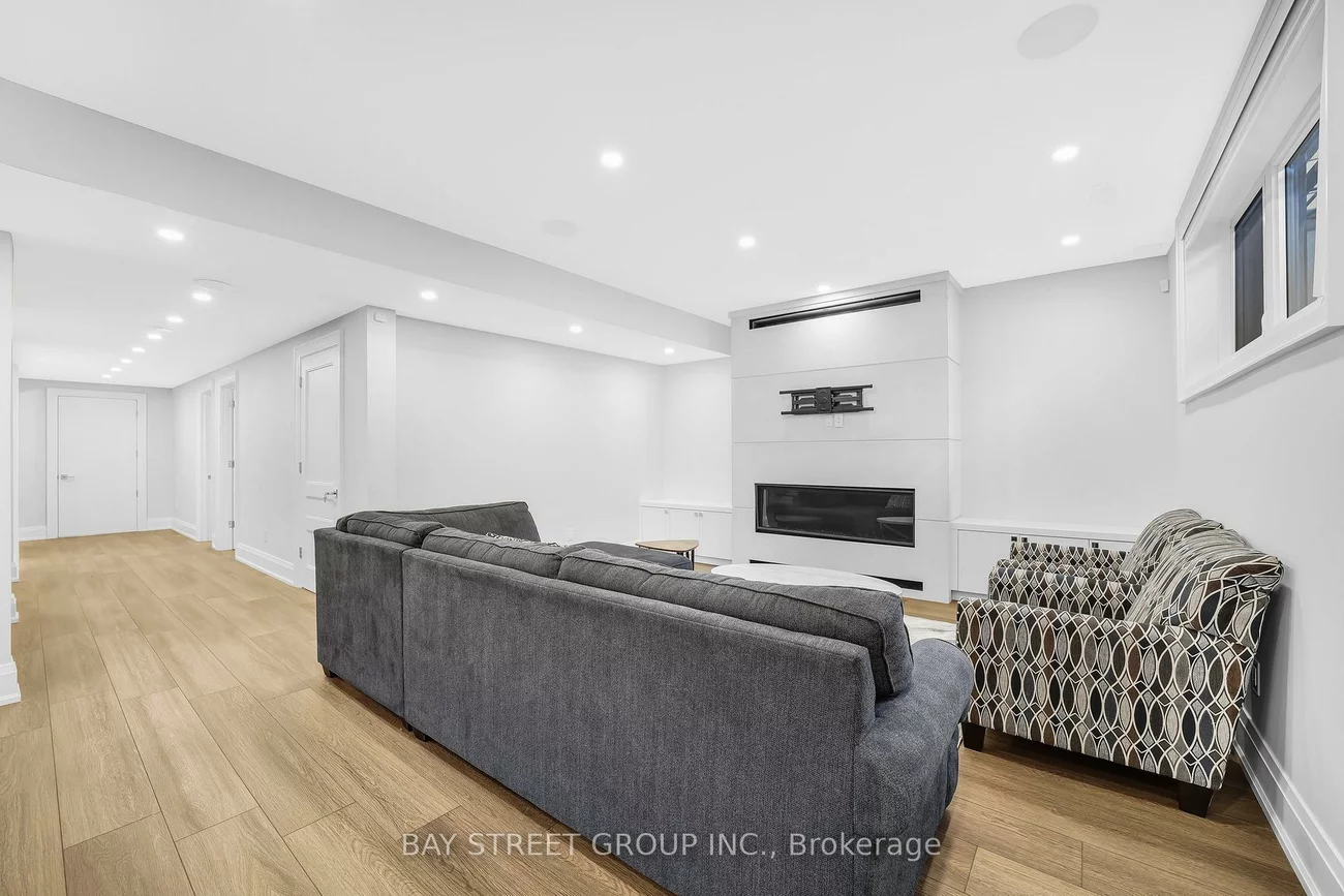438, Sherin, 1020 - WO West, Oakville