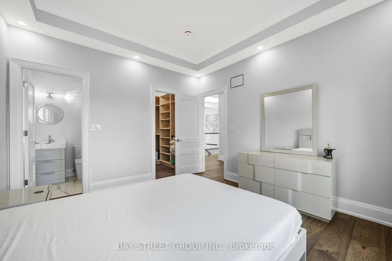 438, Sherin, 1020 - WO West, Oakville