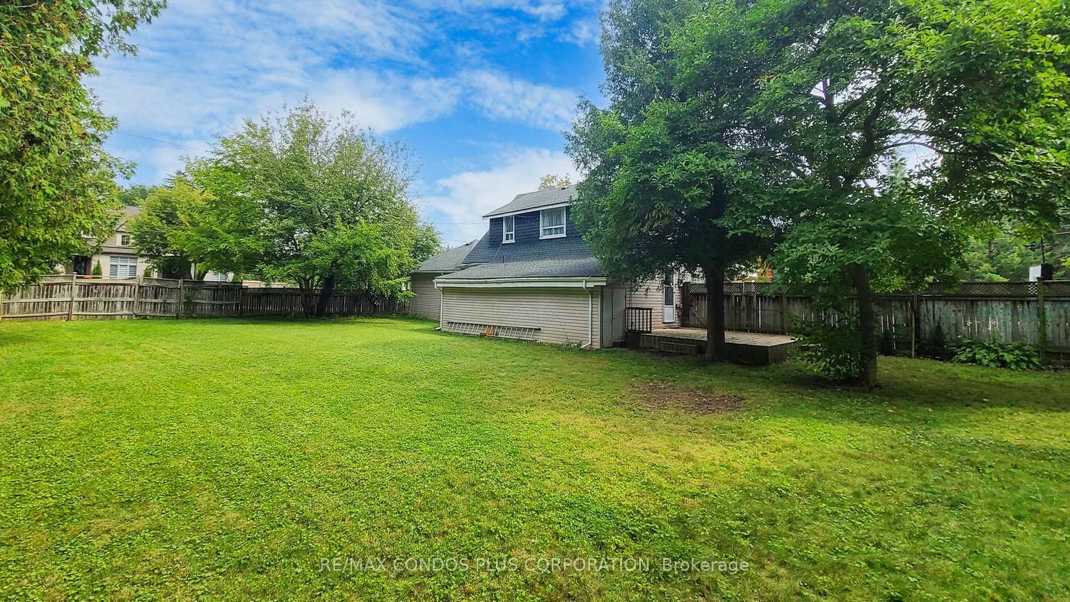509, Lakeshore, 1017 - SW Southwest, Oakville