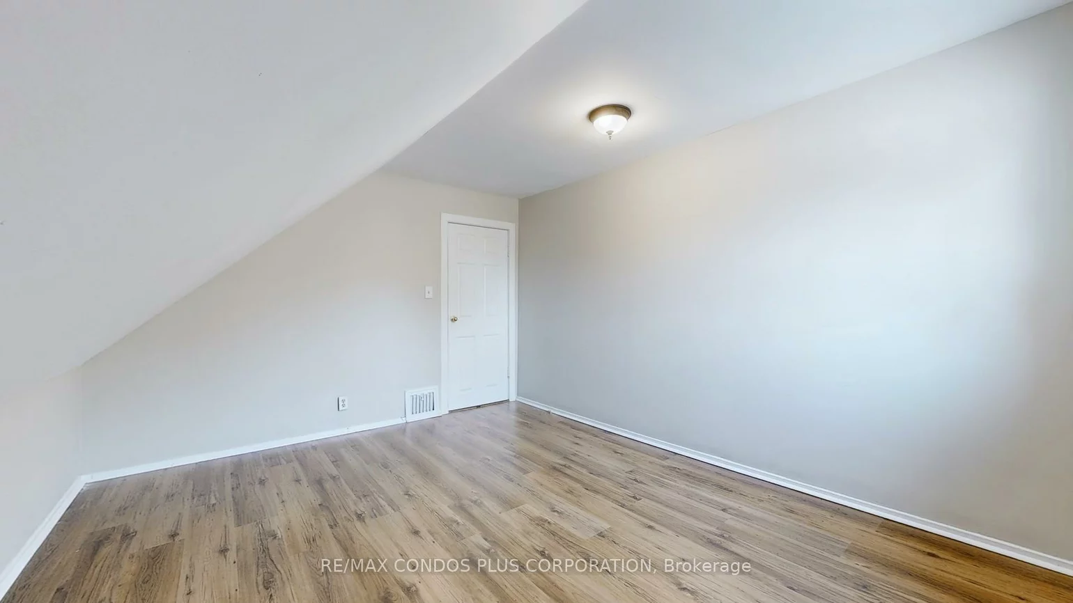 509, Lakeshore, 1017 - SW Southwest, Oakville
