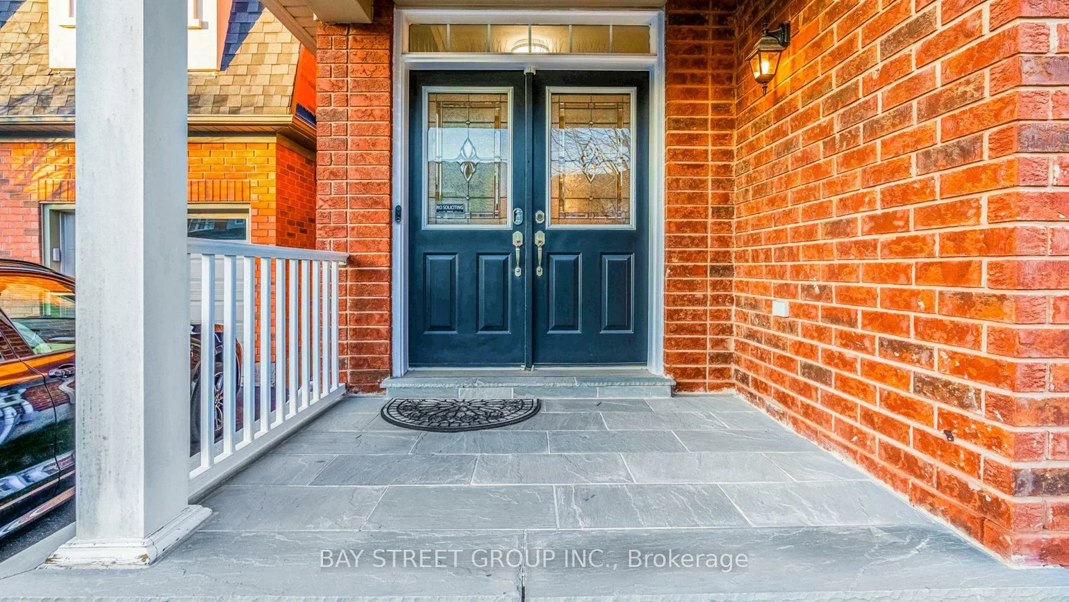 2292, Blue Oak, 1019 - WM Westmount, Oakville