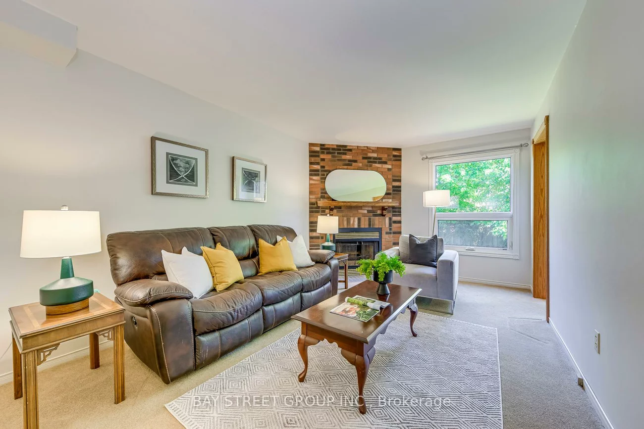 1369, Bishopstoke, 1004 - CV Clearview, Oakville