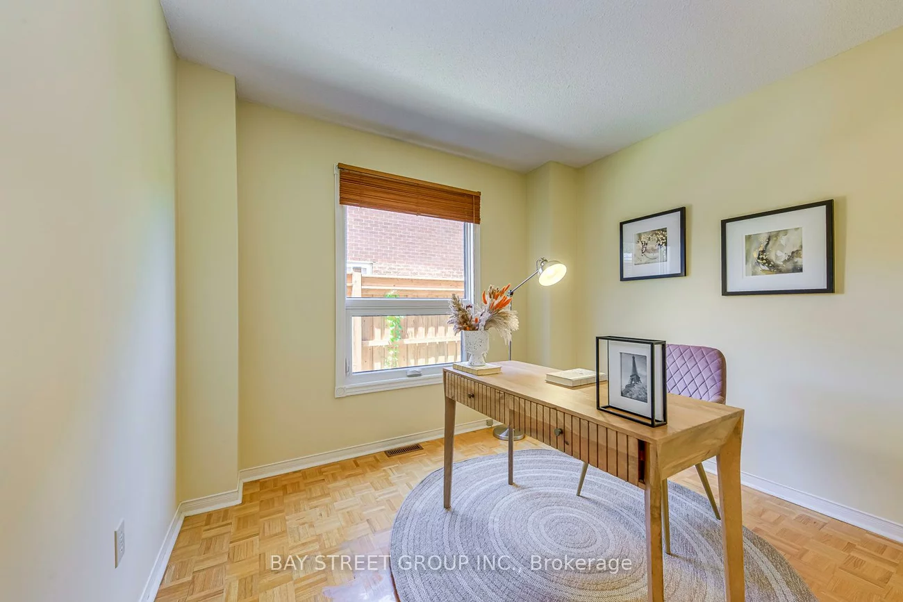 1369, Bishopstoke, 1004 - CV Clearview, Oakville