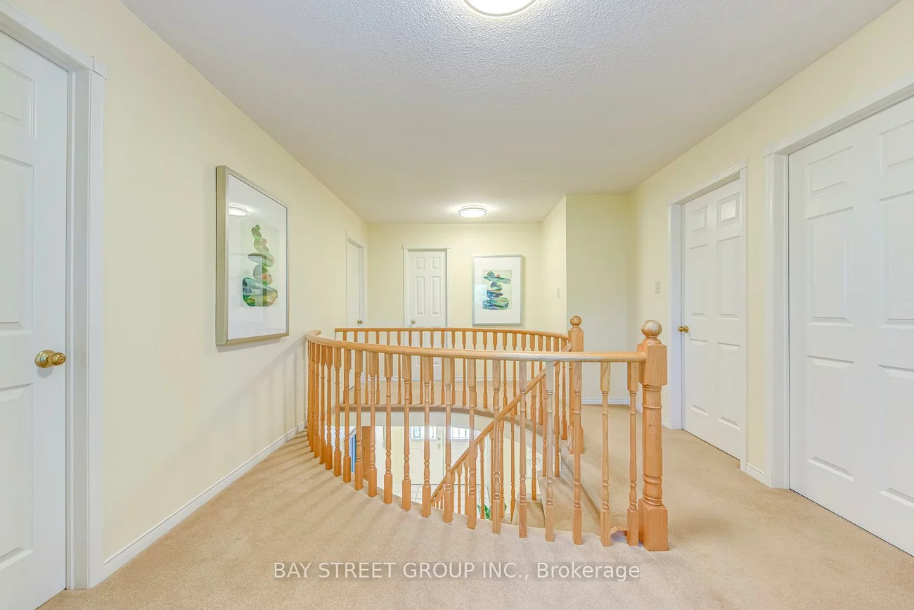 1369, Bishopstoke, 1004 - CV Clearview, Oakville