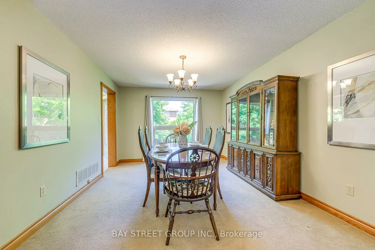 1369, Bishopstoke, 1004 - CV Clearview, Oakville