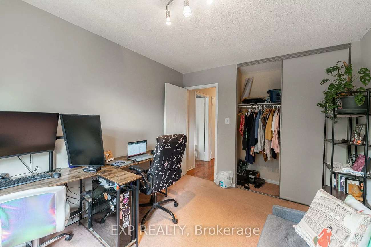 1105, Beechnut, 1004 - CV Clearview, Oakville