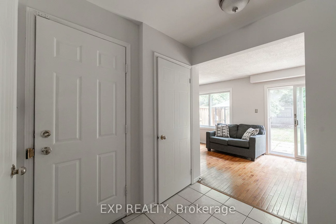 1105, Beechnut, 1004 - CV Clearview, Oakville