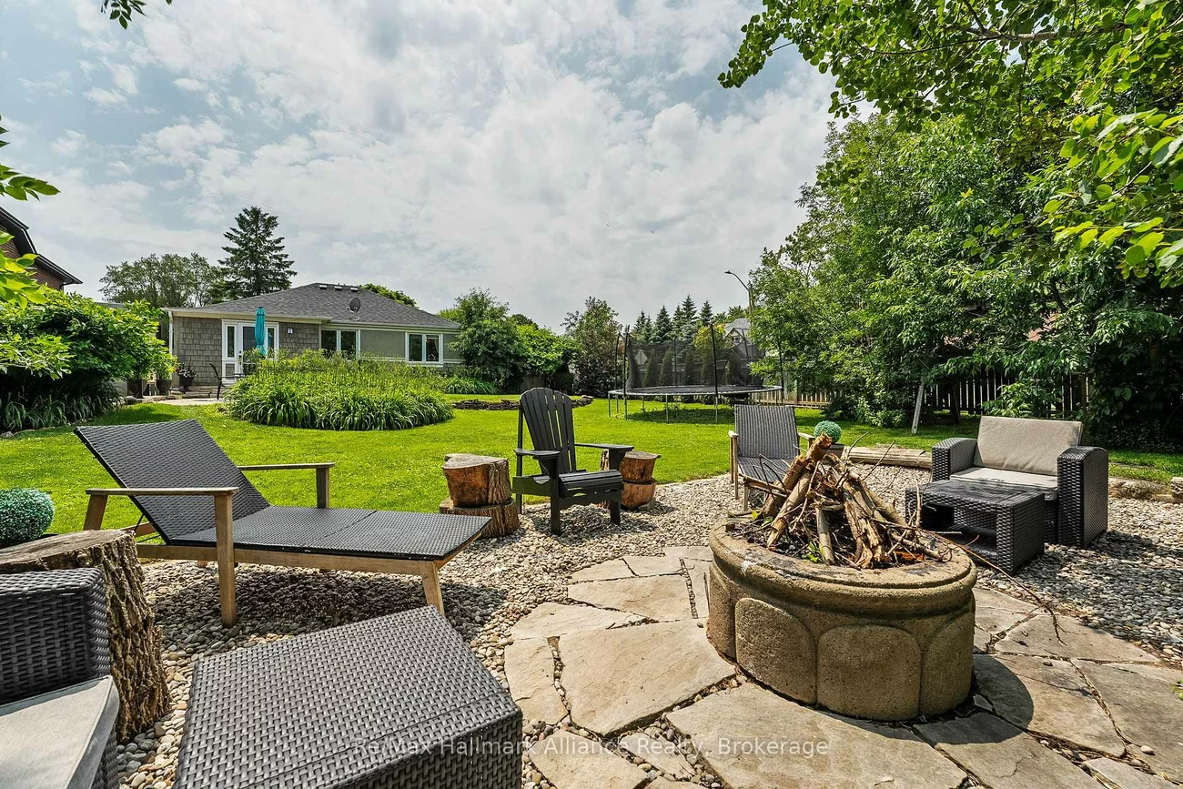 1089, Churchill, 1003 - CP College Park, Oakville