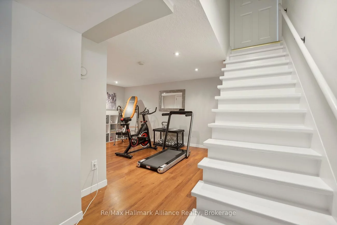 1089, Churchill, 1003 - CP College Park, Oakville