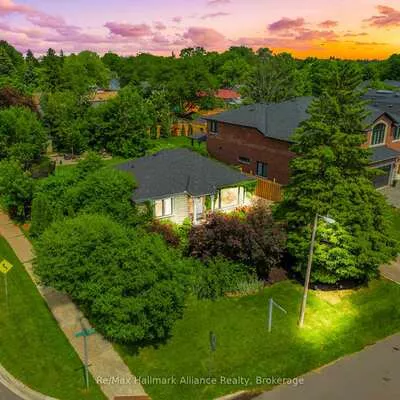 1089, Churchill, 1003 - CP College Park, Oakville