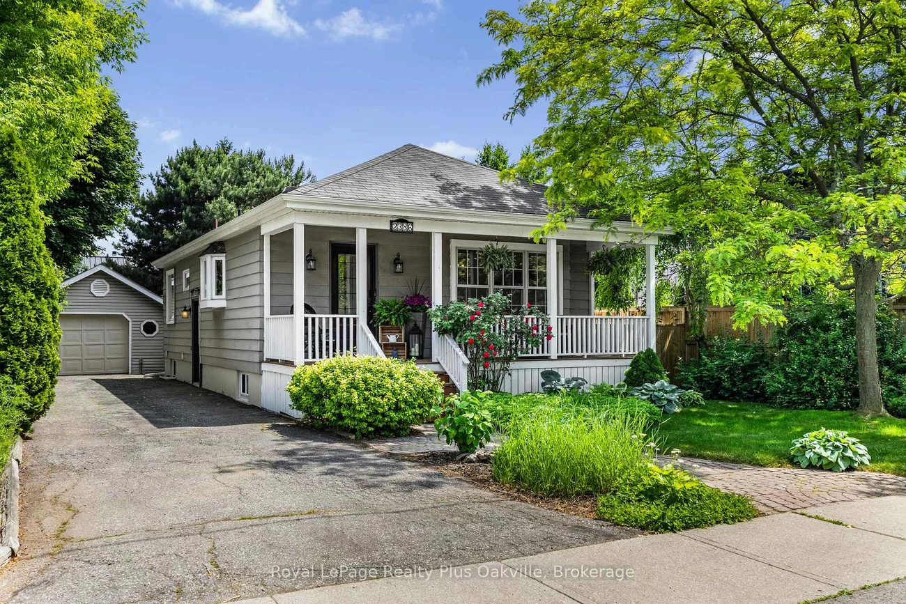 2386, Rebecca, 1001 - BR Bronte, Oakville