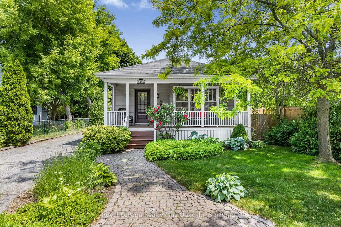 2386, Rebecca, 1001 - BR Bronte, Oakville