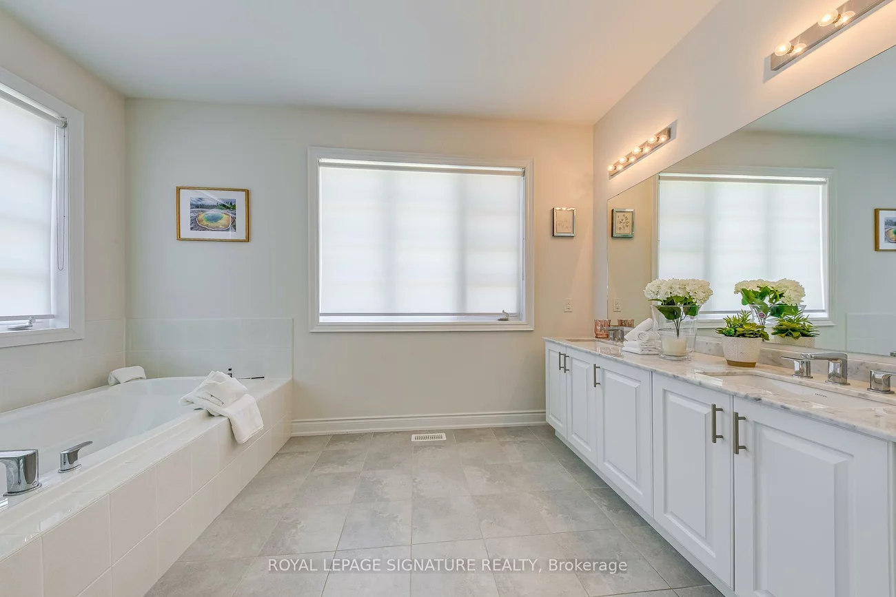 98, Carnegie, 1008 - GO Glenorchy, Oakville